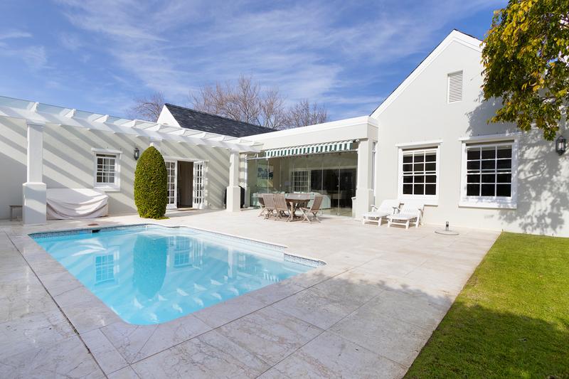 To Let 3 Bedroom Property for Rent in Steenberg Estate Western Cape